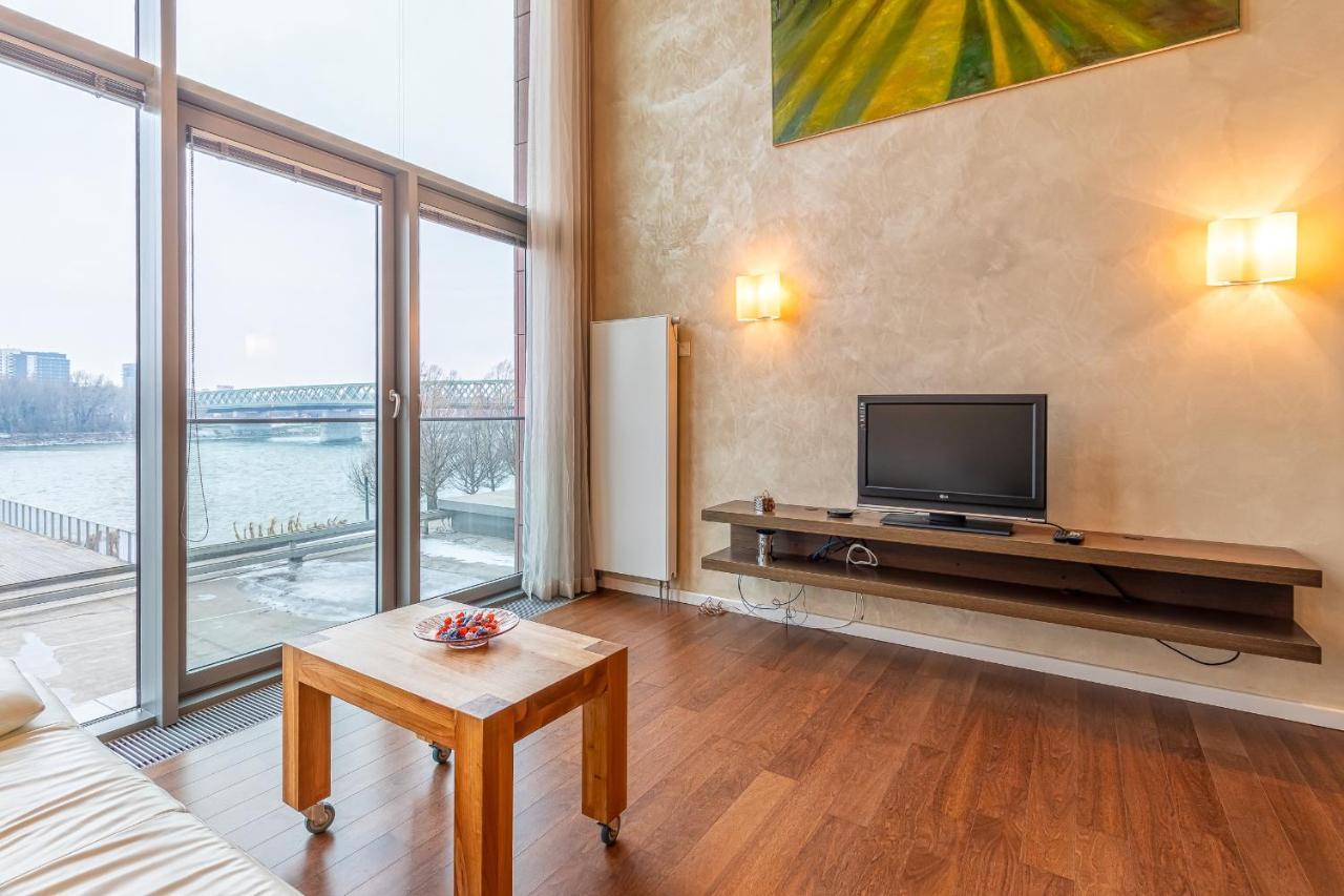 Luxury With Danube River View Bratislava Exterior photo